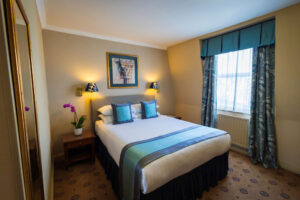 Standard-Double-Room-blue----Small-