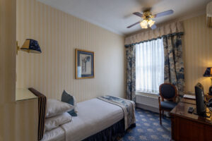 Standard-Single-Room-2